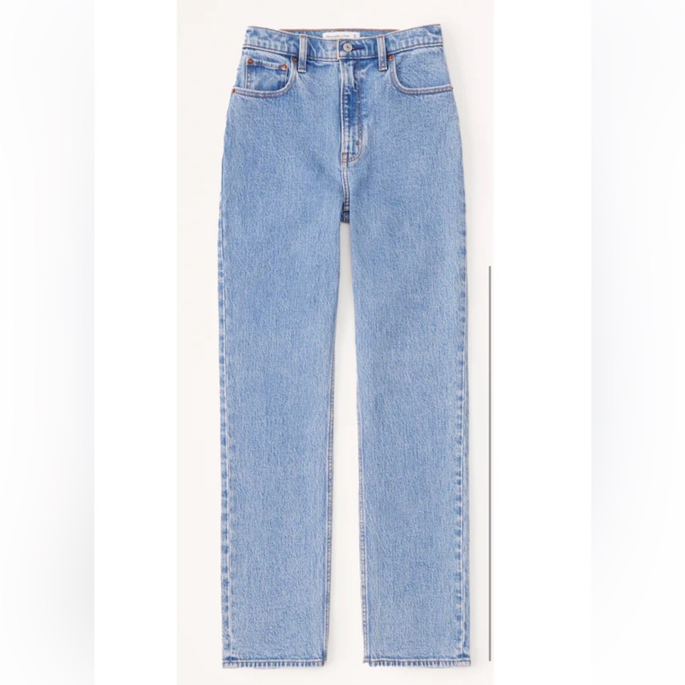 ABERCROMBIE ULTRA HIGH RISE 90s STRAIGHT JEANS SIZE 24 - SHORT - “ LIGHT WASH “